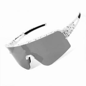 Sunglasses for cycling with case